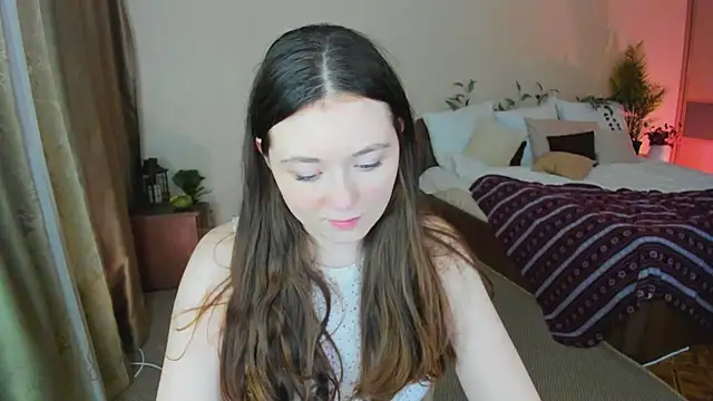 AlluringLookk's cam snapshot