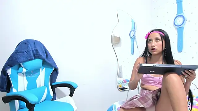 AnnieBlakke's cam snapshot