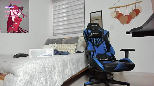 mateoleonee's cam snapshot