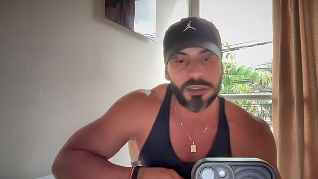 romeolovedark's cam snapshot