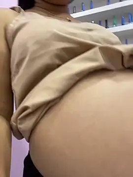 PaulaCruz01's cam snapshot