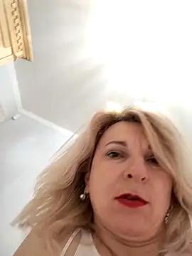 AhlyssaLove1155's cam snapshot