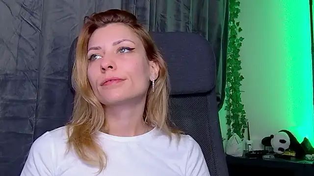 karo123421's cam snapshot