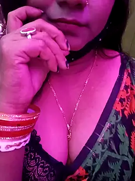 ella_mariya live sex cam