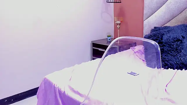 Corinna-saenz's cam snapshot