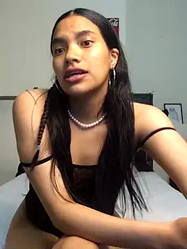 Julieta_Parker's cam snapshot