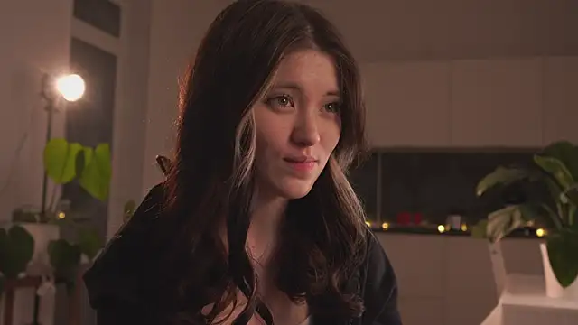 EleniRoeber's cam snapshot