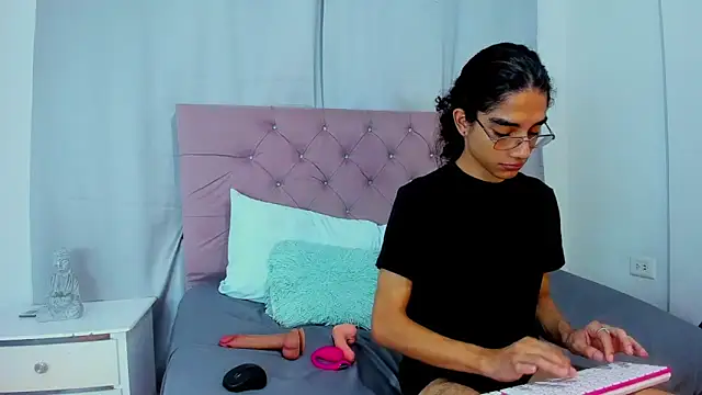 EthanBlackwoodd's cam snapshot