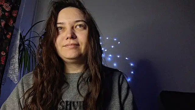 Cyndee_Winter's cam snapshot