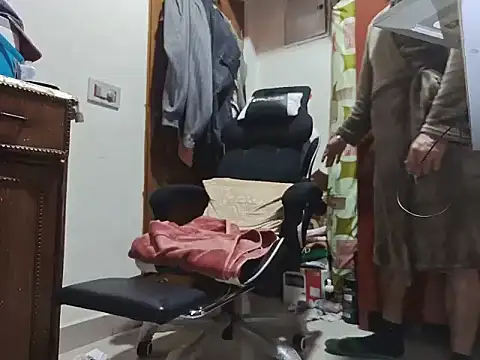 Love_Sweat5's cam snapshot