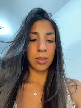 MaddyX__ live sex cam