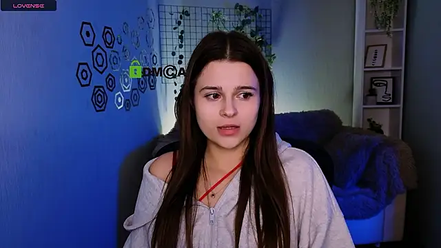 berry_alma's cam snapshot