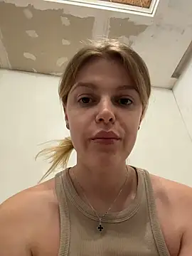 HarrietDart's cam snapshot