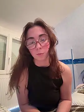 Lunavelveet live sex cam