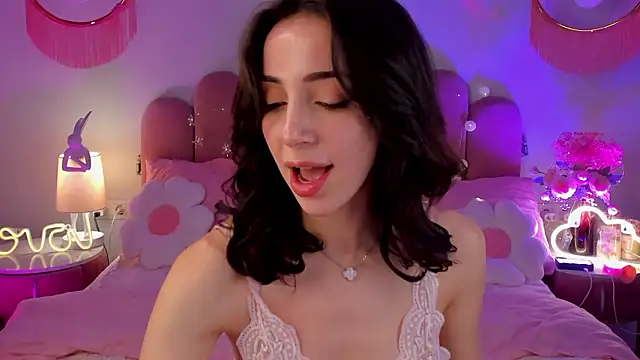 ElsaYoung live sex cam