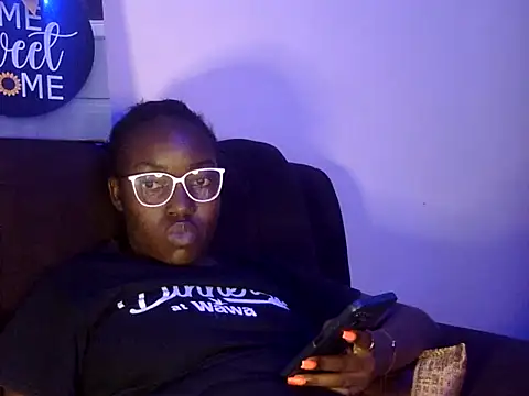 Sexy-suzy live sex cam