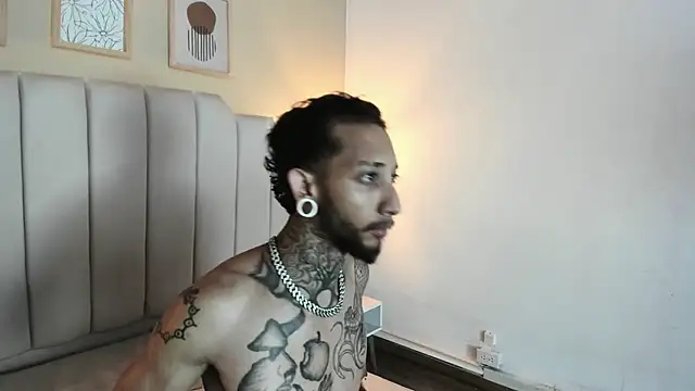 axel_valtier's cam snapshot