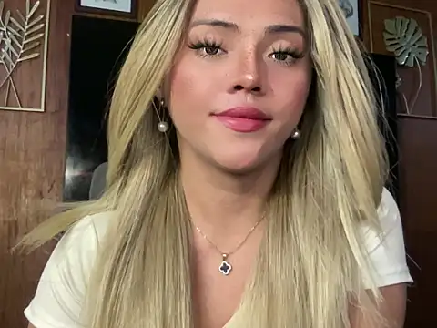 calimonroe live sex cam