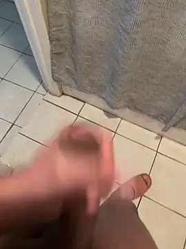 familia0210 live sex cam