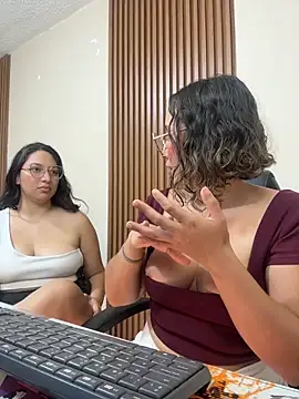 Kay_LustyWife live sex cam