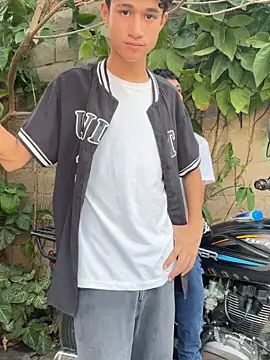 Goodlatinboys2's cam snapshot