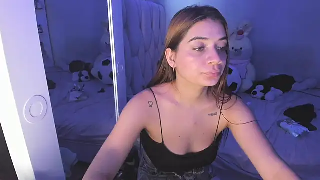 KittyKlum's cam snapshot