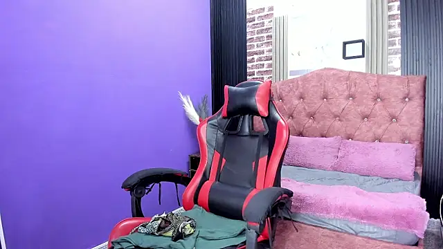 mia_ab23's cam snapshot