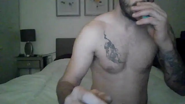 letsgetnaughty7's cam snapshot