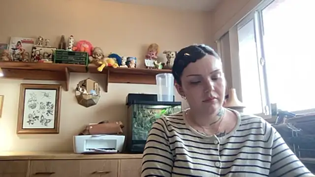 SweetMaisie's cam snapshot