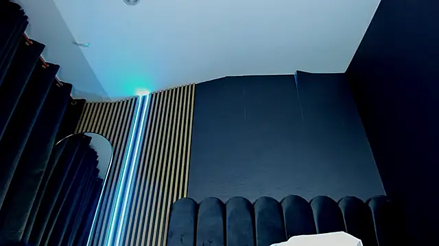 Gina_77's cam snapshot