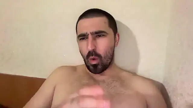 Hard_to_Obey's cam snapshot