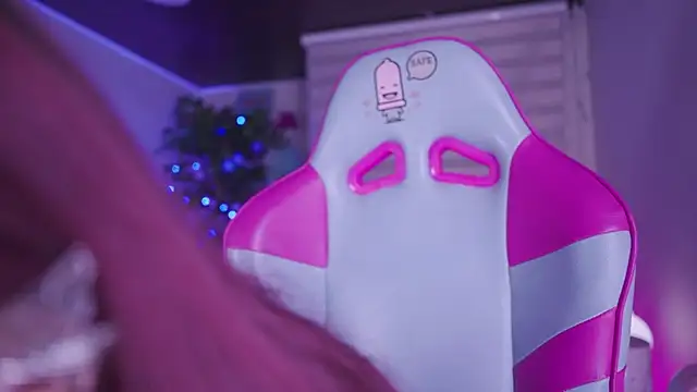 Rebecah_1's cam snapshot