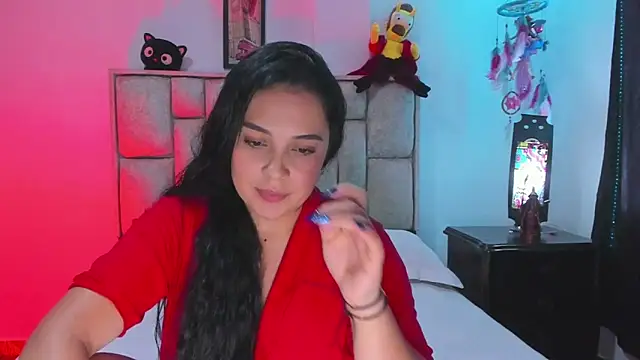 brianaGuzman live sex cam