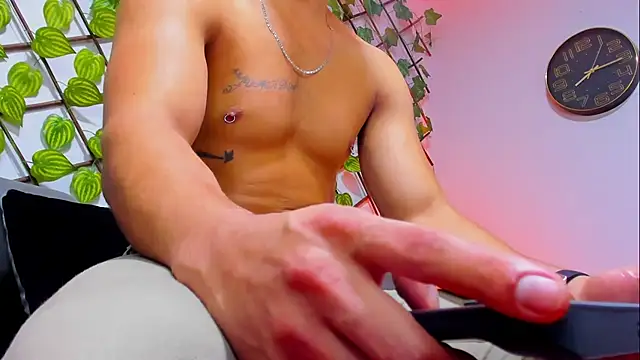 MAXIMUS_MASTER_ live sex cam