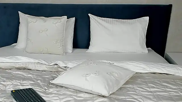 AmadaReine's cam snapshot