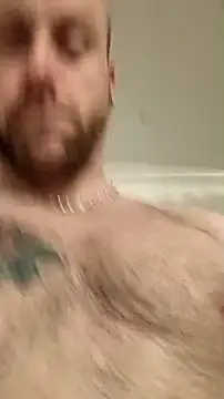 Luv2SuckBWC92 live sex cam