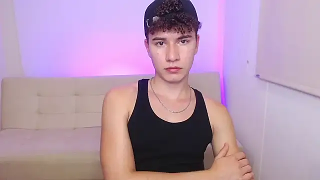 adrian_morelly live sex cam