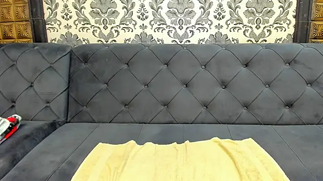 LissaBigTitts's cam snapshot