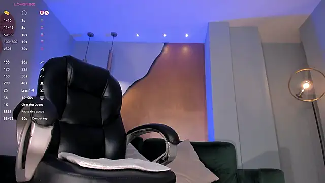 LizzHamilton__'s cam snapshot