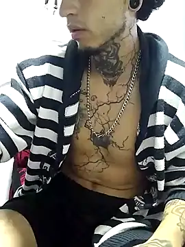 Tattoboy19cm's cam snapshot