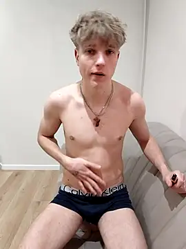 And25bn's cam snapshot