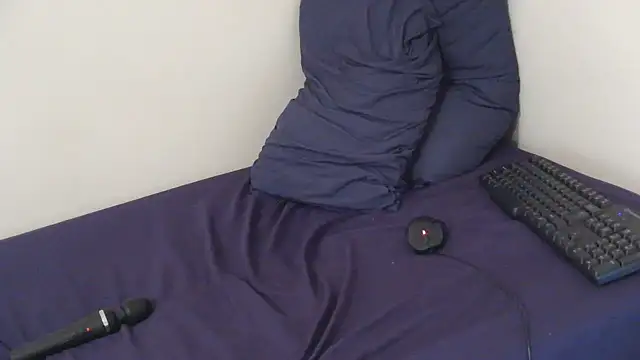 EbonyAlphaBitch's cam snapshot