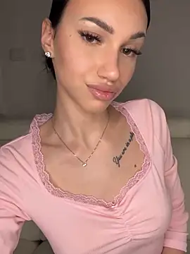 ilariea_girl live sex cam