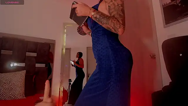 daiila_jonnes live sex cam