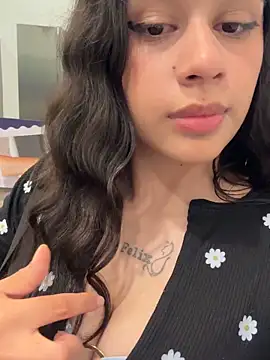 BabyKathy's cam snapshot