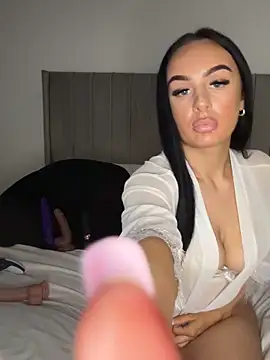 PrincessPaigeXX's cam snapshot