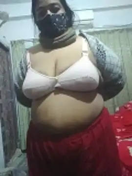 momo_loves's cam snapshot