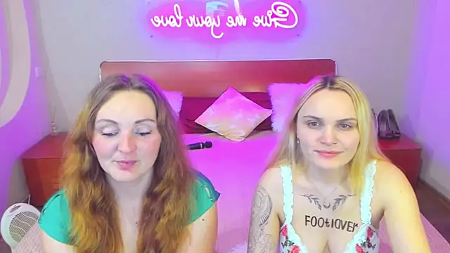 MagicEyess live sex cam