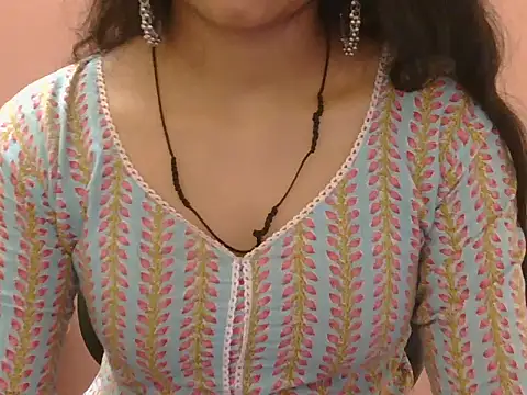 Cute_Pihu01's cam snapshot