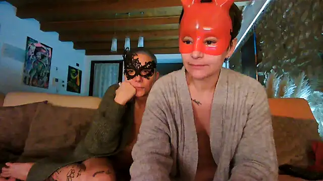 ErotiKat live sex cam